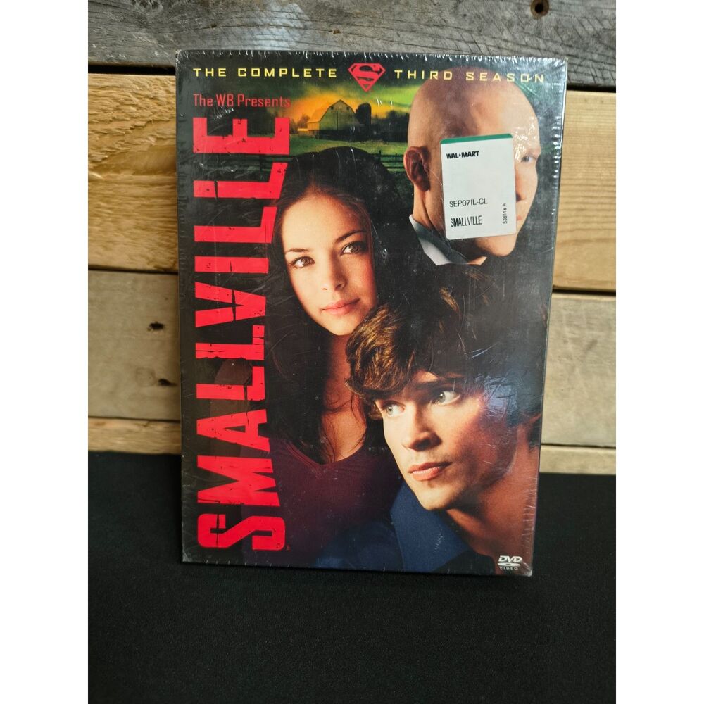 NEW & Sealed - Smallville The Complete Third Season DVD Box Set